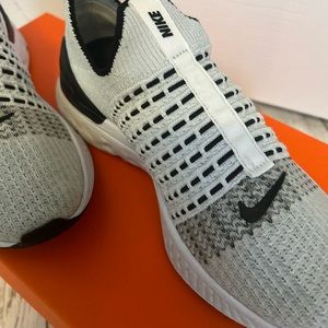 Nike React Phantom Run Flyknit 2